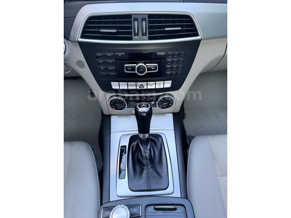 ÖZCAR 'dan BAKIMLI - C 180 / 7G TRONIC /ÇİFT CAM TAVAN/168.oookm