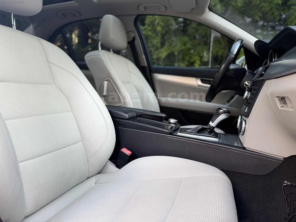 ÖZCAR 'dan BAKIMLI - C 180 / 7G TRONIC /ÇİFT CAM TAVAN/168.oookm