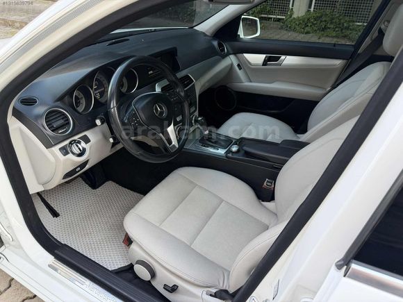ÖZCAR 'dan BAKIMLI - C 180 / 7G TRONIC /ÇİFT CAM TAVAN/168.oookm