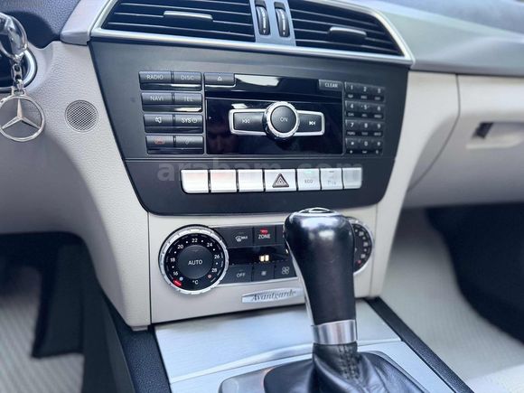 ÖZCAR 'dan BAKIMLI - C 180 / 7G TRONIC /ÇİFT CAM TAVAN/168.oookm