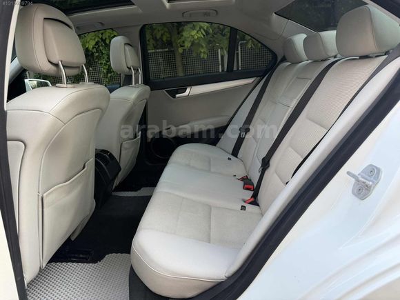 ÖZCAR 'dan BAKIMLI - C 180 / 7G TRONIC /ÇİFT CAM TAVAN/168.oookm