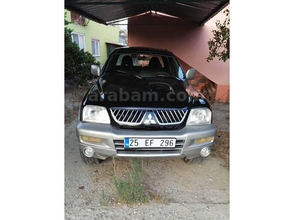 Sahibinden Mitsubishi L 200 4x4 Magnum 2005 Model  komple temizlik boyası var