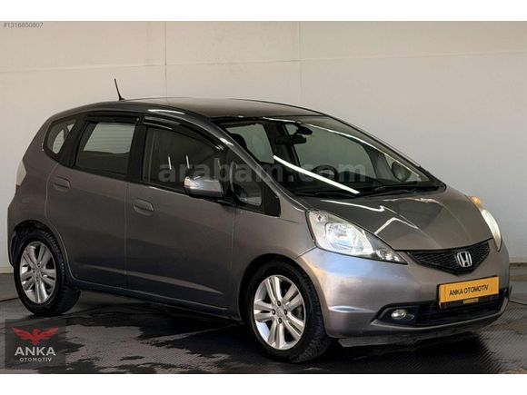 2011 MODEL FULL + FULL CAM TAVANLI HONDA JAZZ AĞIR HASARLI