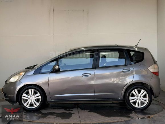 2011 MODEL FULL + FULL CAM TAVANLI HONDA JAZZ AĞIR HASARLI