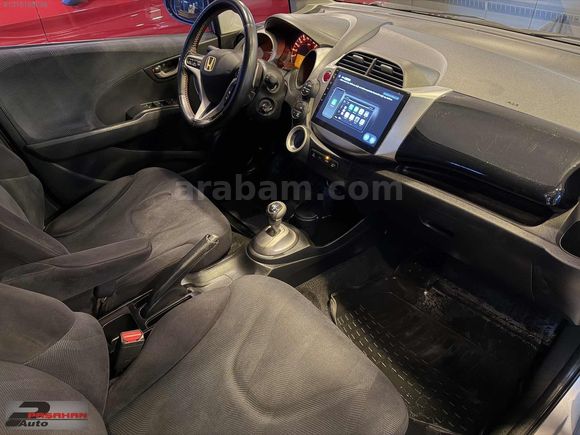 PAŞAHAN AUTO'DAN CAM TAVAN-OTOMATİK-GERİ GÖRÜŞ-BAKIMLARI YENİ