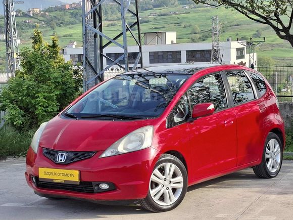 2011 HONDA JAZZ 1.4 FUN OTOMATİK - CAM TAVANLI SADECE 91.000 KM