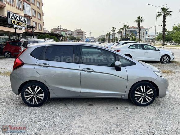Karaca Otomotivden Hatasız Boyasız Elegance Jazz CVT