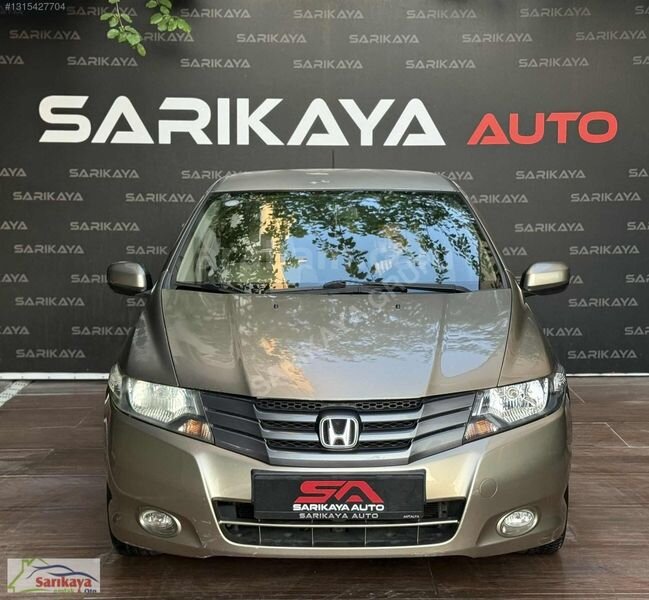 Galeriden Honda City 1.4 ES 2011 Model Antalya 200.000 km Bej