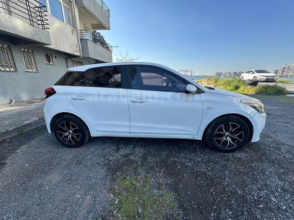 2016 HYUNDİA İ20 1.4 CRDİ ORJİNAL