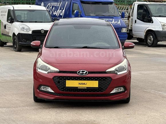 NAMLI'DAN // HATASIZ / CAM TAVAN / 126 BIN KM DE //OTOMATIK İ20