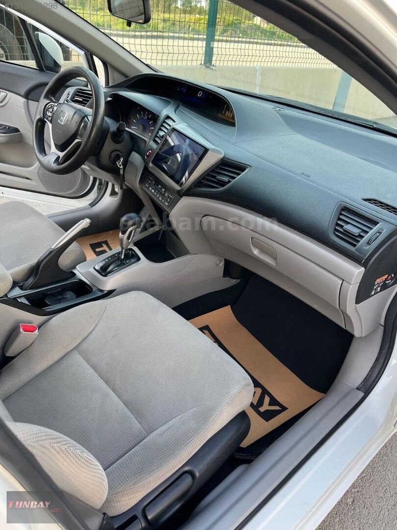 Galeriden Honda Civic 1.6i VTEC Dream 2015 Model Ankara 152.000 km Beyaz 6