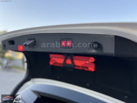 BOYASIZ E 250 PREMIUM ÇİFT HAF.+ELEK.BAGAJ+ÇARPIŞMA ÖNLEYİCİ
