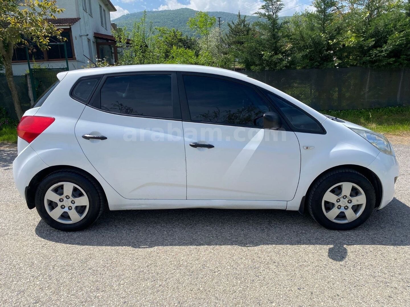 Galeriden Kia Venga 1.4 CRDi EX 2011 Model Düzce 334.000 km Beyaz 6