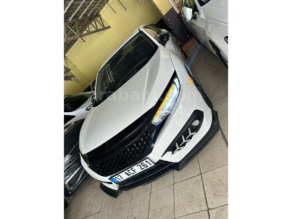 ÇETİNBAŞ'tan 2018 model Honda Civic En fulü