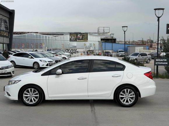 AGİN OTOMOTİVDEN 2014 MODEL 1,6 VTECH PREMİUM OTOMATİK 125 BİNDE