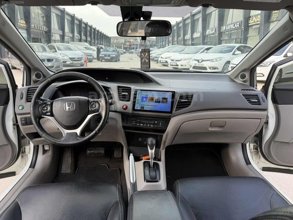 AGİN OTOMOTİVDEN 2014 MODEL 1,6 VTECH PREMİUM OTOMATİK 125 BİNDE