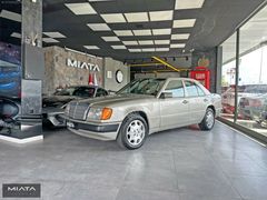MIATA CAR 1990 MERCEDES BENZ 230 E