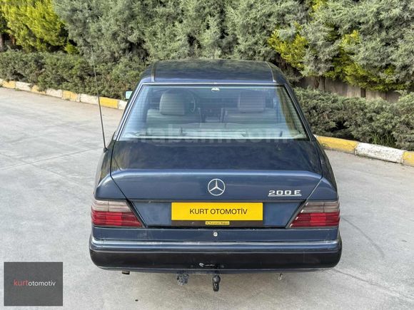KURT OTOMOTİV'DEN TEMİZ OTOMATİK DERİ KOLTUK E200