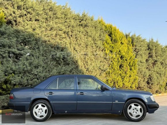 KURT OTOMOTİV'DEN TEMİZ OTOMATİK DERİ KOLTUK E200