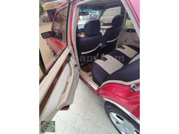 CUMBADA MOTORS'DAN - 1994 MODEL KIRMIZI E200