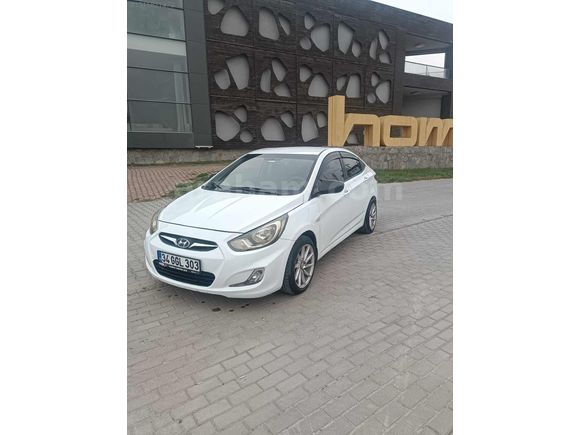 ÖZÇEVİK OTOMOTİV'DEN ACCENT BLUE