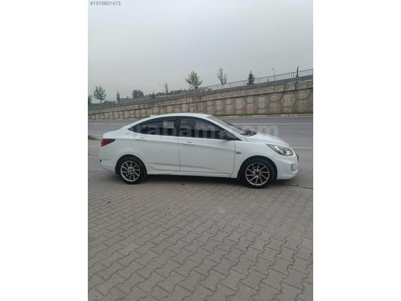 ÖZÇEVİK OTOMOTİV'DEN ACCENT BLUE