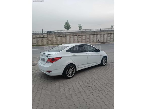ÖZÇEVİK OTOMOTİV'DEN ACCENT BLUE