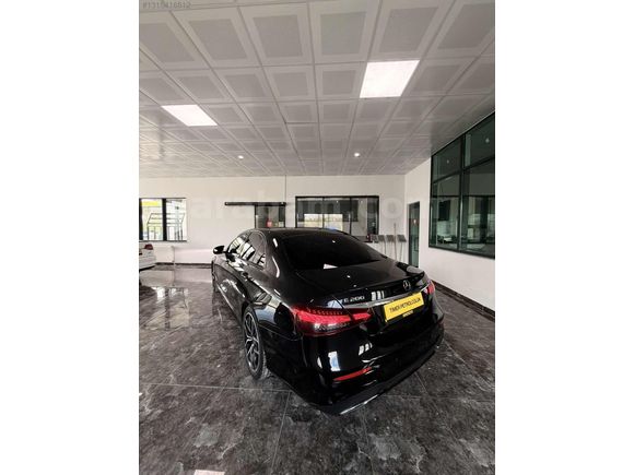TÜRKİYEDE ÖZEL ÜRETİM E-200 BENZİN HYBRİD HATASIZ BOYASIZ