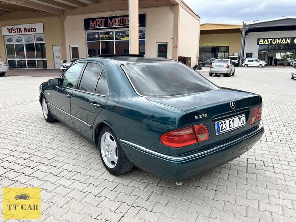 TT CAR-E 230 ELEGANCE OTOMATİK DEĞİŞENSİZ-SUNROOF