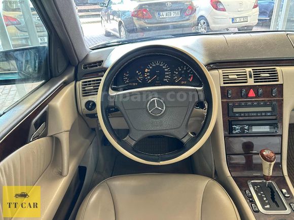 TT CAR-E 230 ELEGANCE OTOMATİK DEĞİŞENSİZ-SUNROOF