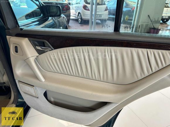 TT CAR-E 230 ELEGANCE OTOMATİK DEĞİŞENSİZ-SUNROOF