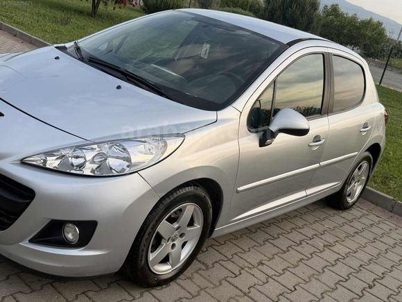 2011-PEJO 207 1.4 Active-