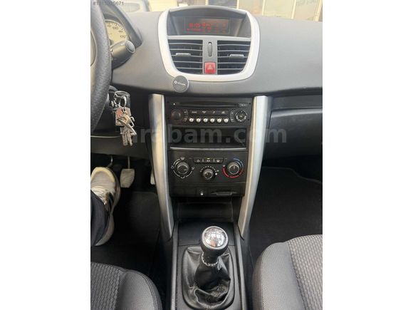 2011-PEJO 207 1.4 Active-