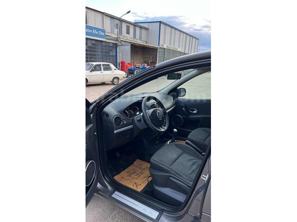 20. yıla özel seri Sahibinden Renault Clio 1.5 dCi Executive 2011 Model