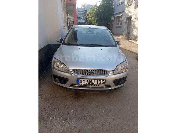 Sahibinden Ford Focus 1.6 TDCi Titanium 2005 Model  348.000 km Gri