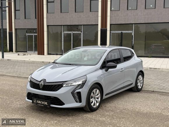 AKYOL OTOMOTİV'DEN 2024 RENAULT CLİO 1.0 TCE ECO EQUİLİBRE X-TRN