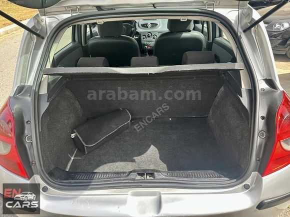 EnCars'dan Clio Değişensiz