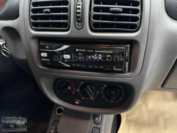 2001 RENAULT CLIO 1.4 16 VALFE KLİMALI