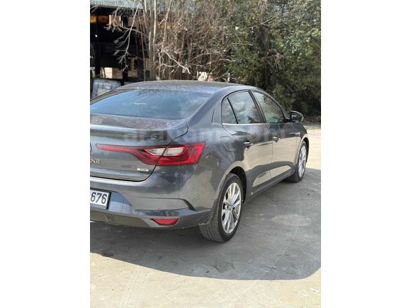 MÜFTÜOĞLUNDAN SATILIK MEGANE 4