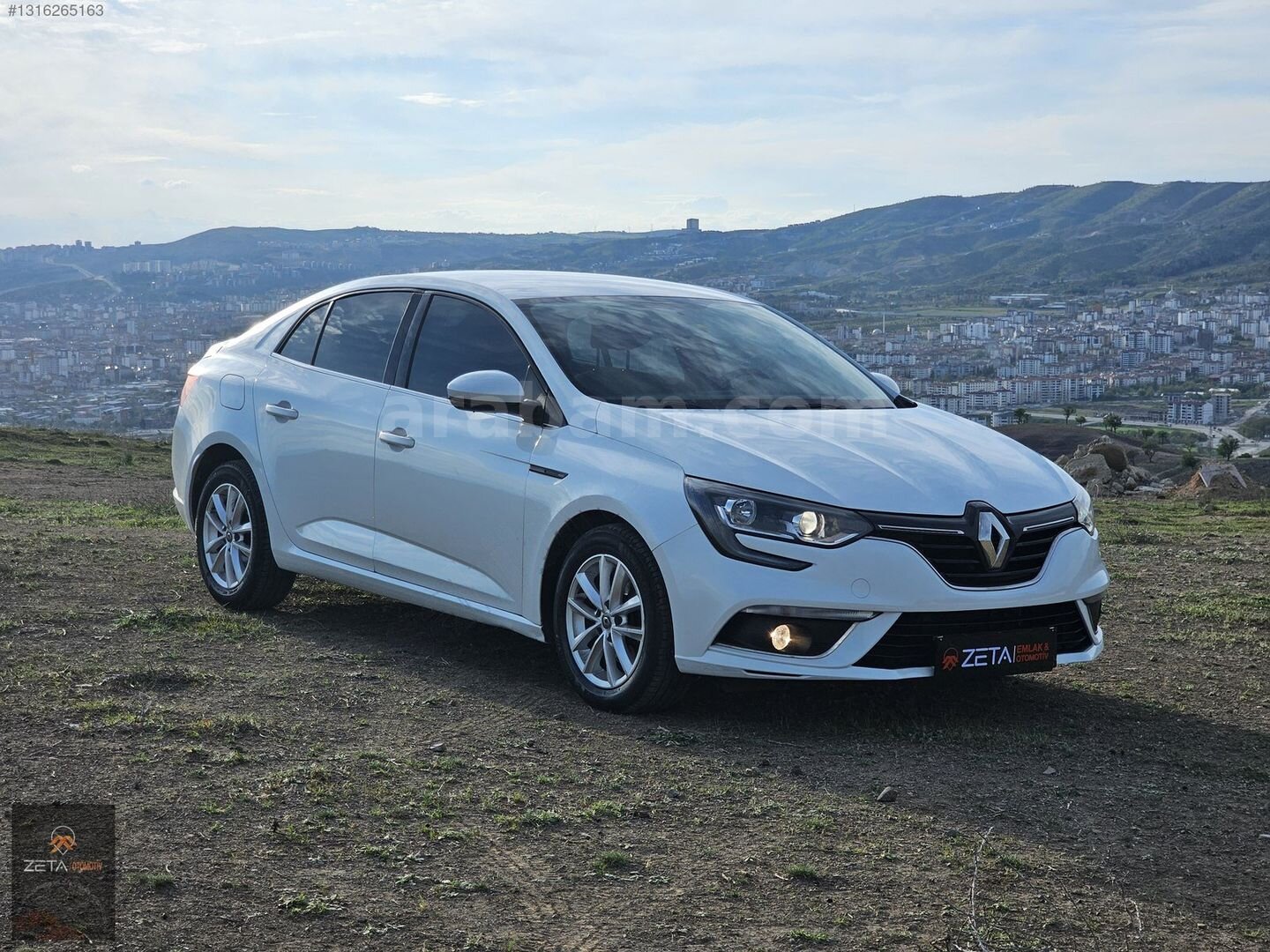 Galeriden Renault Megane 1.2 TCe Touch 2017 Model Elazığ 91.000 km Beyaz 3