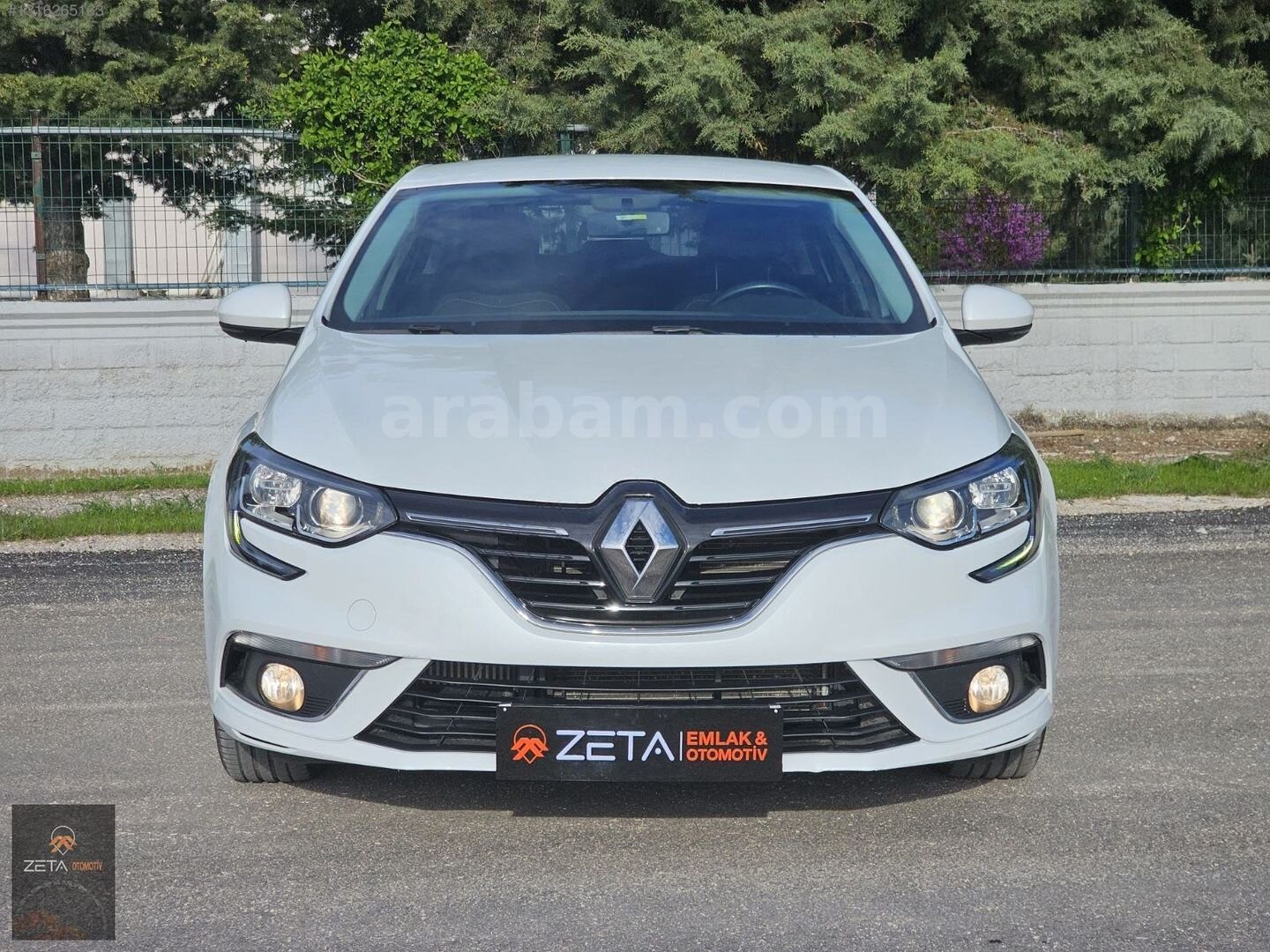 Galeriden Renault Megane 1.2 TCe Touch 2017 Model Elazığ 91.000 km Beyaz 4