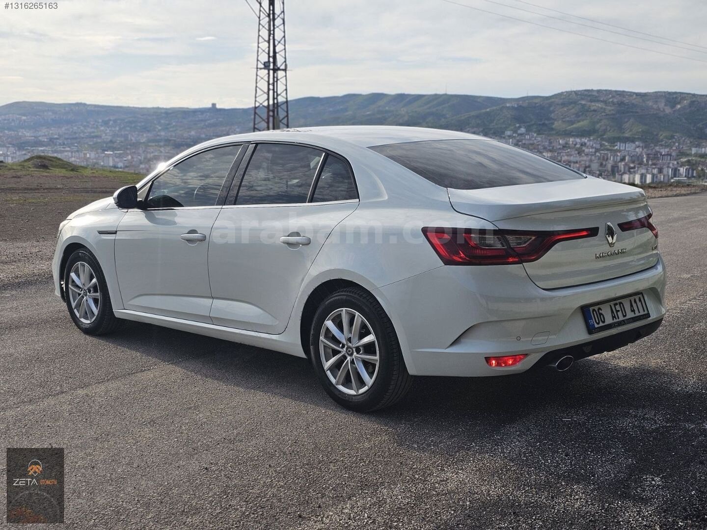 Galeriden Renault Megane 1.2 TCe Touch 2017 Model Elazığ 91.000 km Beyaz 7