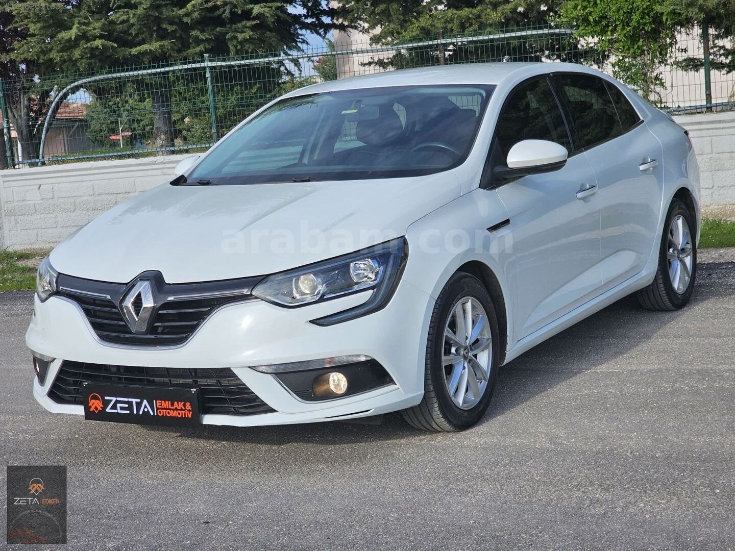 Galeriden Renault Megane 1.2 TCe Touch 2017 Model Elazığ 91.000 km Beyaz 5