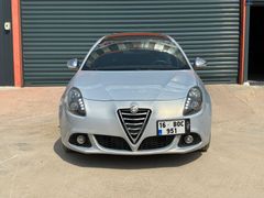 Alfa Romeo Giulietta 1.6 JTD 2016 Çıkışlı CAM TAVANLI, Bakımlı Araç , Açıklamayı Oku