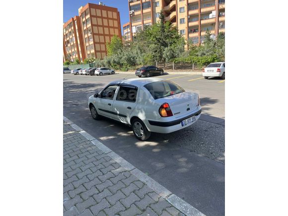 2005  MODEL 1.5 DİZEL ORİJİNAL 240 BİNDE DOST MALI