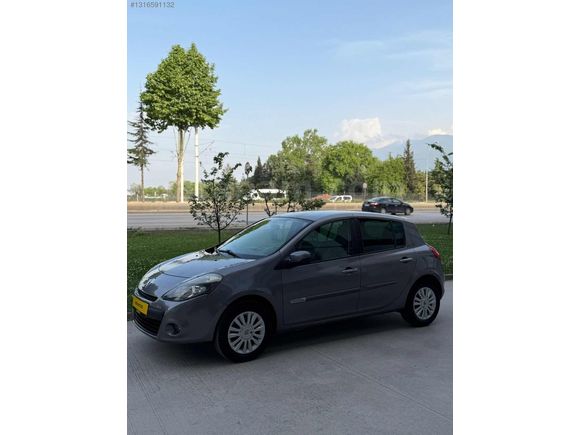 2011 MODEL 220000KM 1.5 DİZEL RENAULT CLİO3 EXTREME
