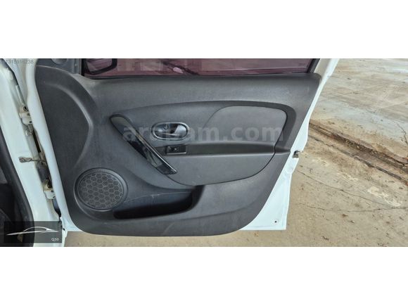 ERDAL HOCA OTO GALERİDEN 2015 MODEL SYMBOL 1.5 DCI