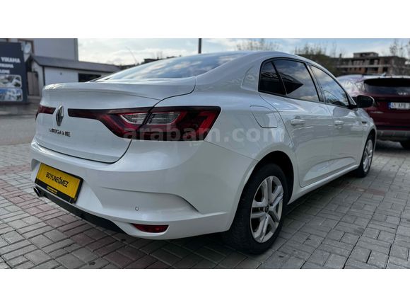 96000 km’de 2020 MODEL MEGANE DİZEL OTOMATİK