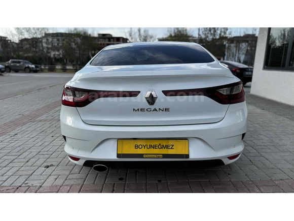 96000 km’de 2020 MODEL MEGANE DİZEL OTOMATİK