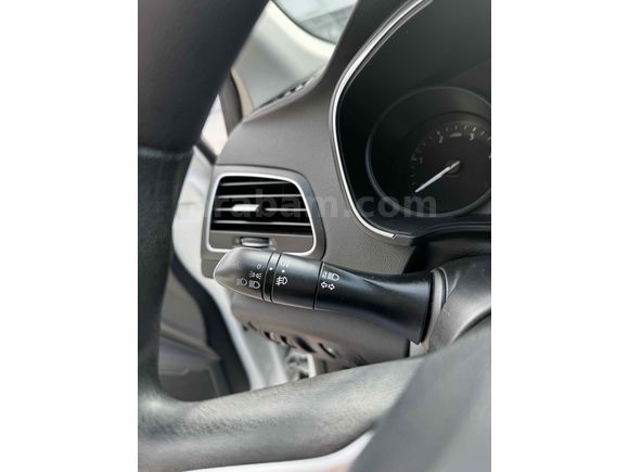 96000 km’de 2020 MODEL MEGANE DİZEL OTOMATİK